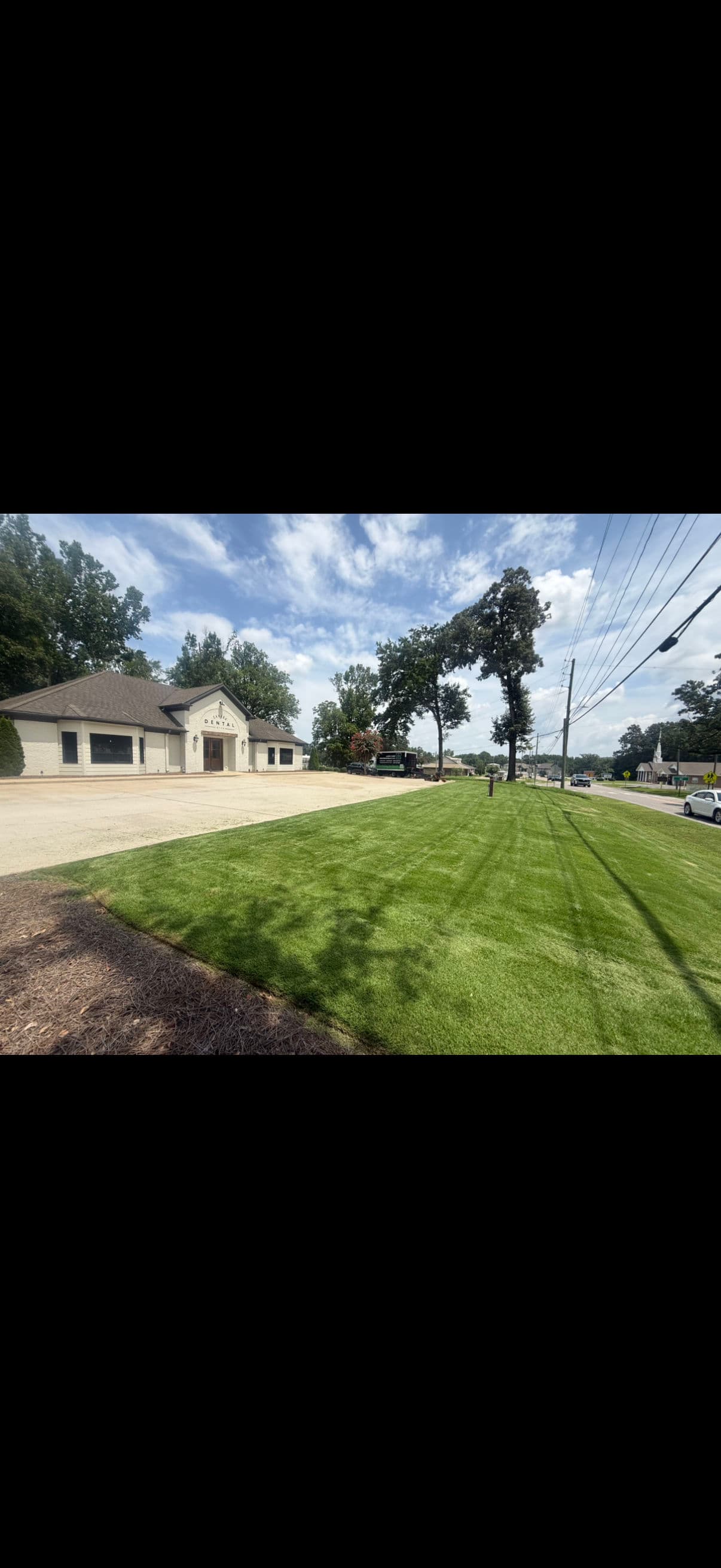 Gallery photos for Commercial Grounds Maintenance at a Helena Dental Office: Image #1