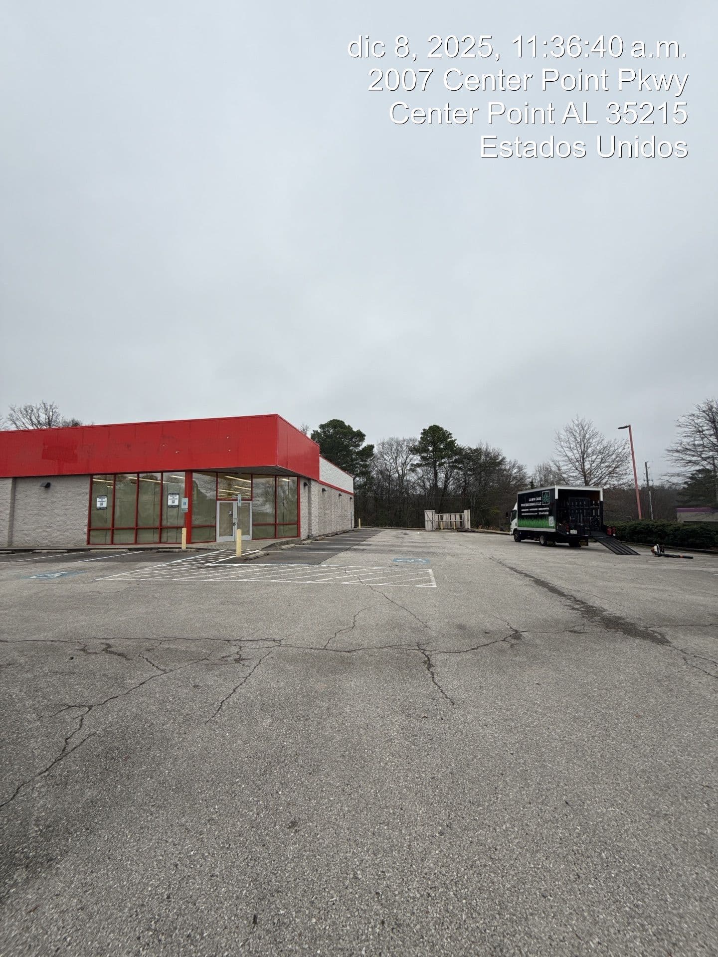 Gallery photos for Year-Round Lawn Care for Local Businesses: Image #1