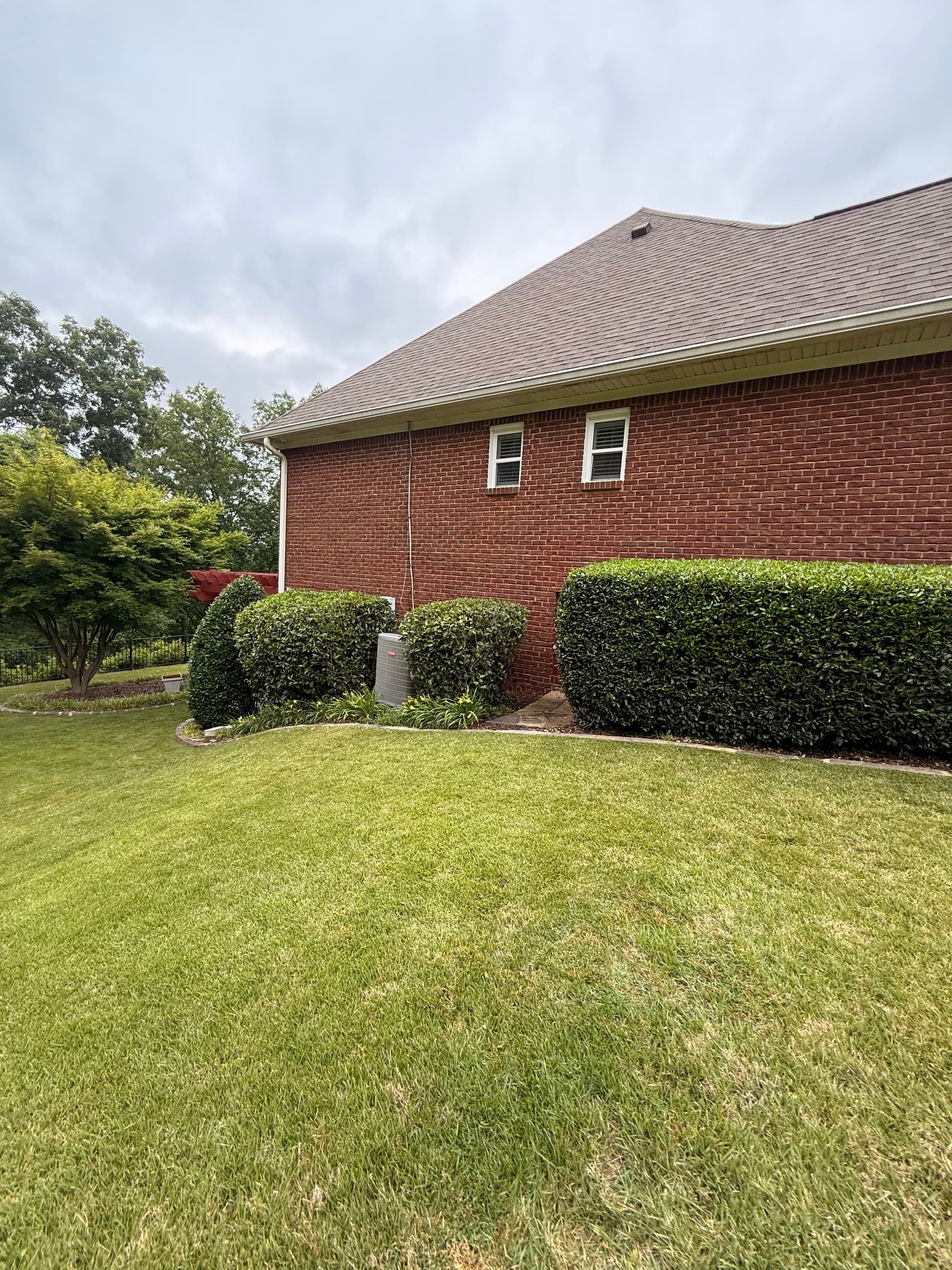 Premium Landscape Maintenance That Keeps Your Yard Looking Sharp image