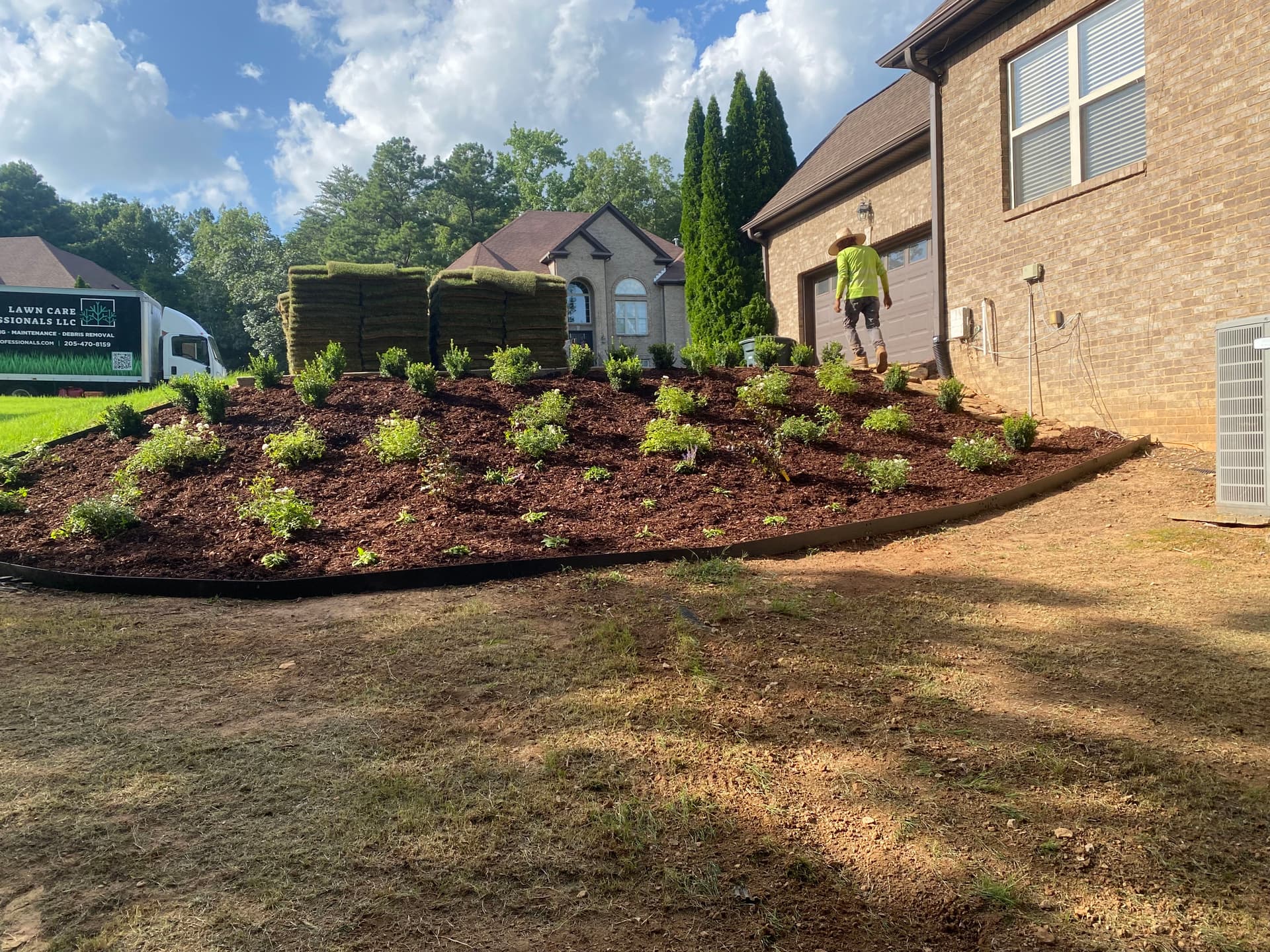 Gallery photos for Emerald Zoysia Sod and New Flower Bed Installation in Bessemer: Image #4