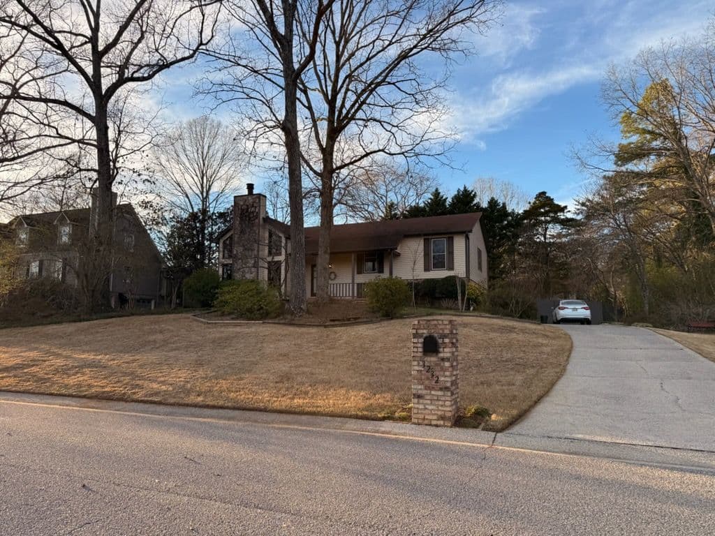 Project Seasonal Cleanup for a Cozy Home in the Suburbs image