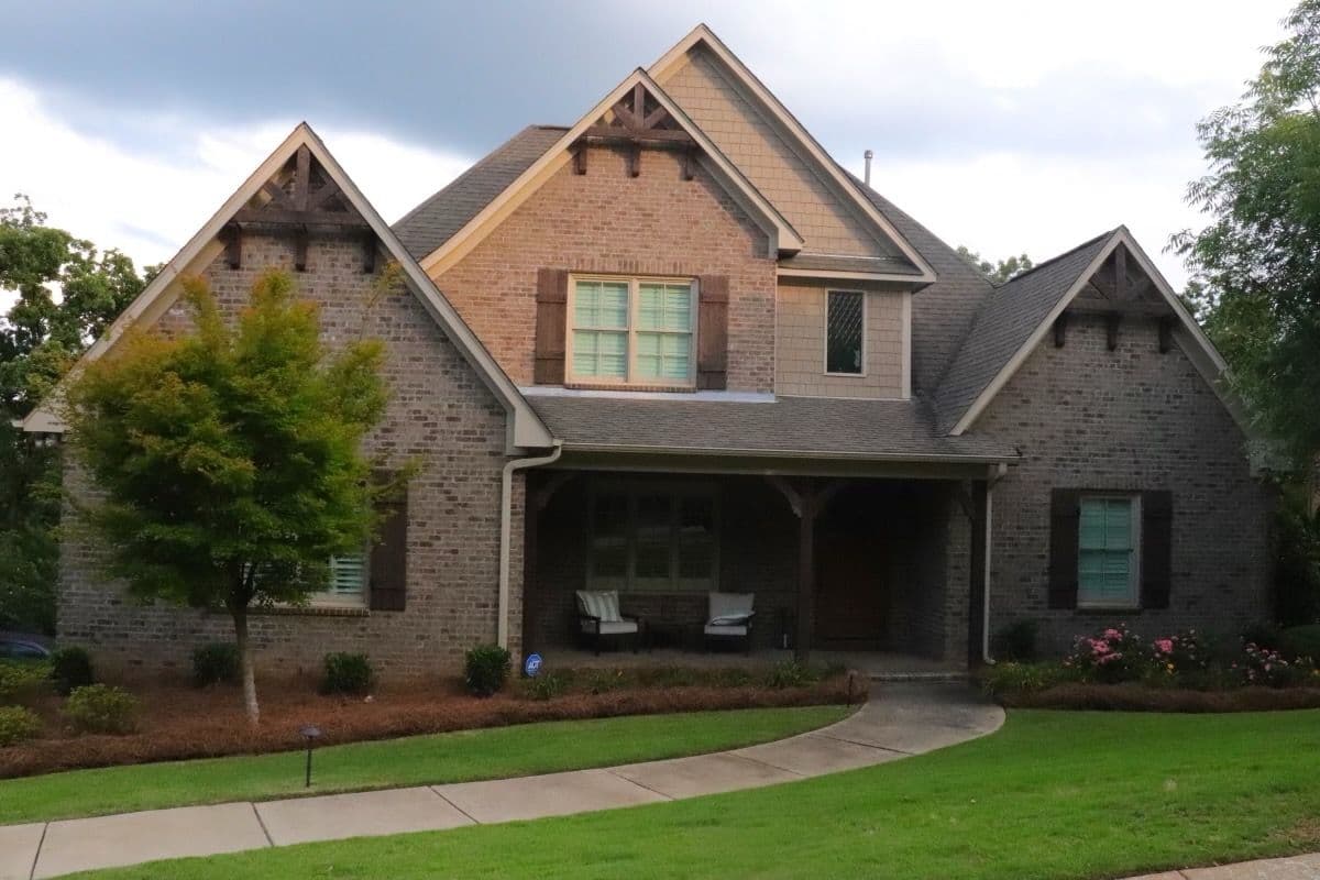Gallery photos for Revitalize Your Landscape with Pine Straw Accents: Image #1