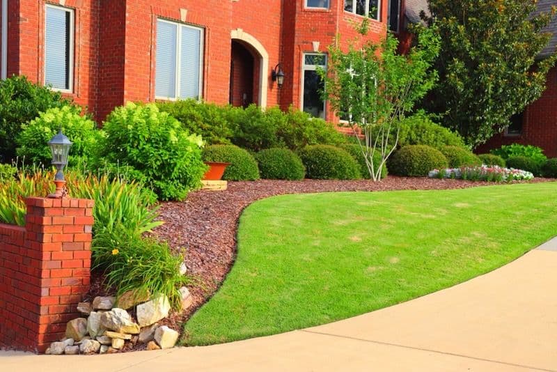 Gallery photos for Breathtaking Garden Transformation with Year-Round Lawn Care: Image #3