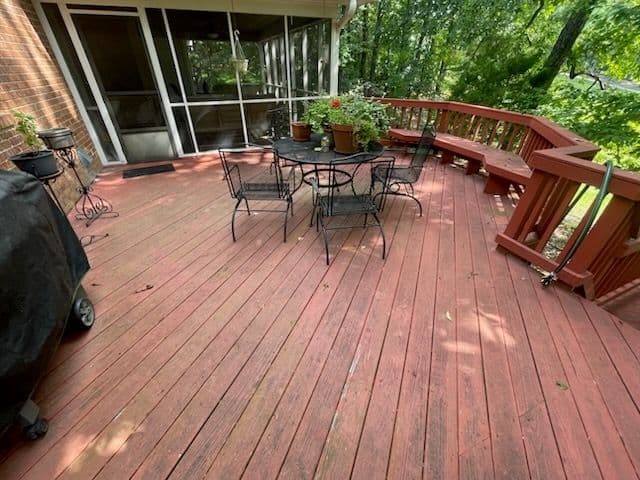 Gallery photos for Vibrant Deck and Stairs Transformation with Pressure Washing: Image #1